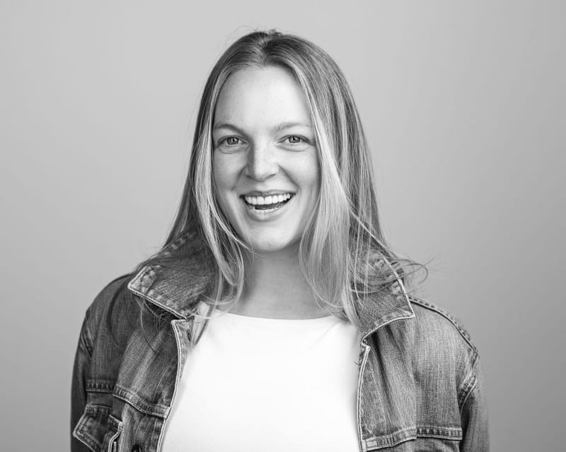 Emma-Larson13465_WEB_BW-1024x819.jpg